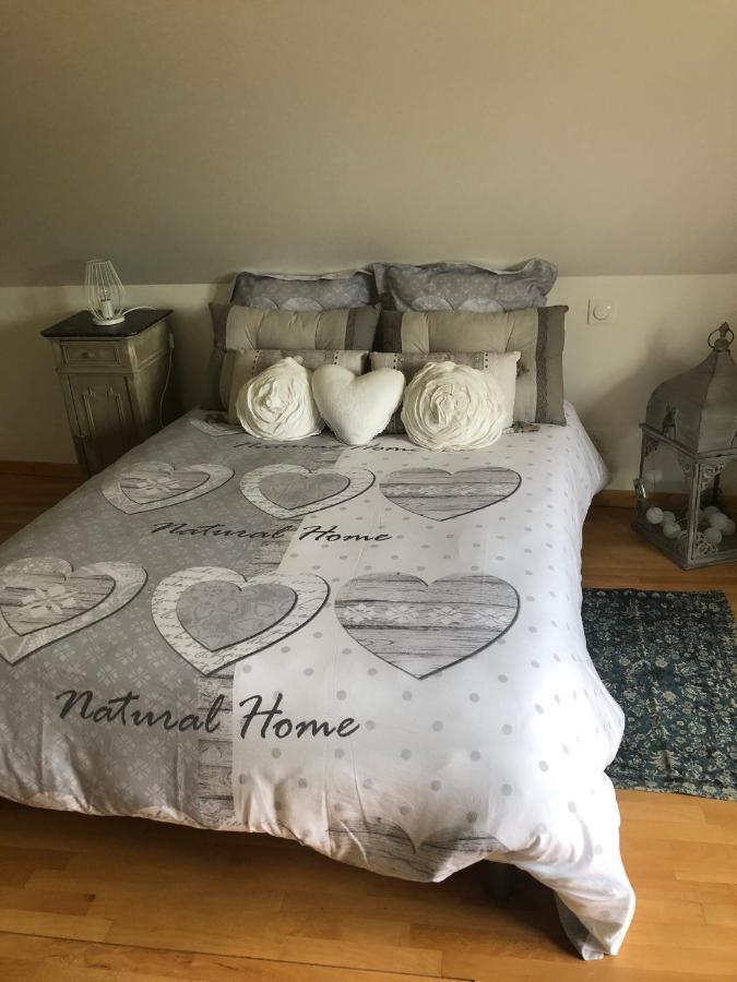 La Demeure Bed & Breakfast Sille-le-Guillaume Bagian luar foto