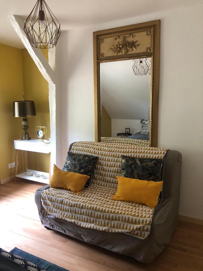 La Demeure Bed & Breakfast Sille-le-Guillaume Bagian luar foto