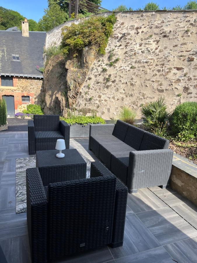 La Demeure Bed & Breakfast Sille-le-Guillaume Bagian luar foto